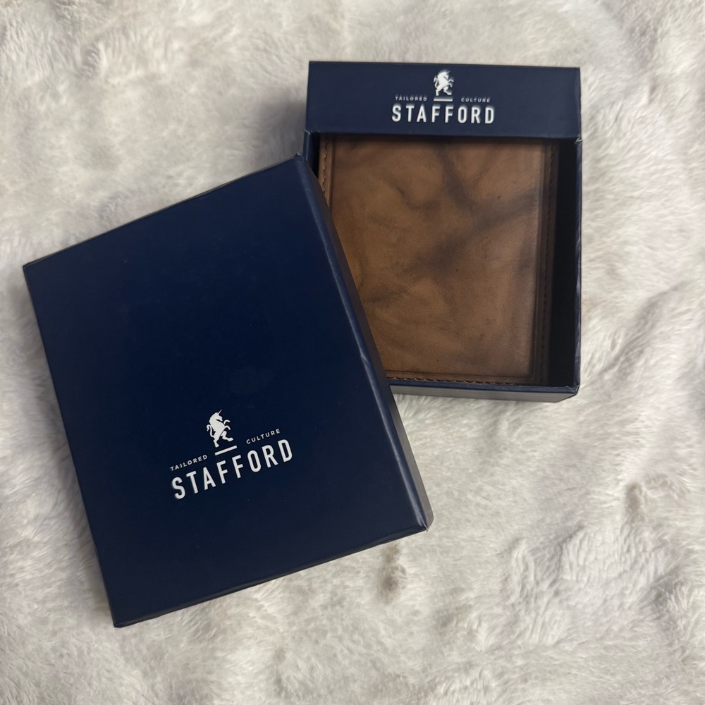 Stafford Men’s Wallet Genuine Leather Brown Black Hipster Patterned New in Box‎